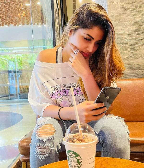 அன்பு சண்டை 