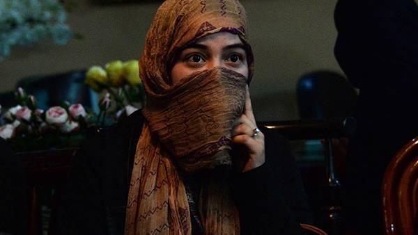 ஆண்கள், பெண்களுக்கு கட்டுப்பாடுகள் 