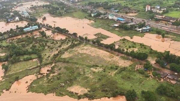 ராய்காட் நிலச்சரிவு 