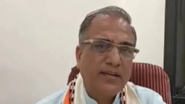 8 குழந்தைகள் பெற்ற பெண் 