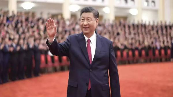 நூறு பூக்கள் மலரட்டும் 