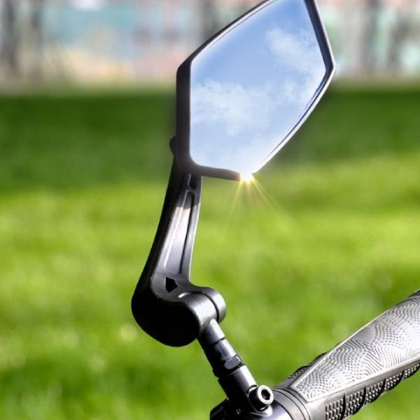 கண்ணாடி கட்டாயம் 