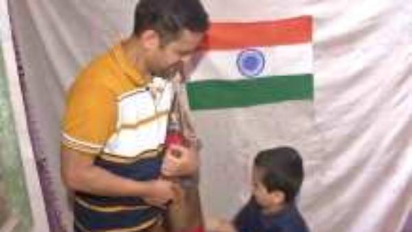 அதிவேக 100 குத்துகள்