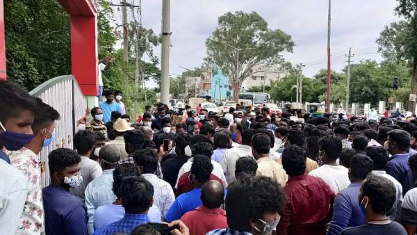 வாட்டாள் அட்டகாசம்