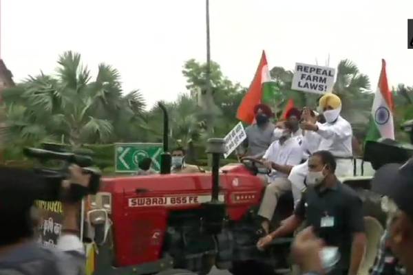 வாபஸ் பெற வேண்டும் வாபஸ் பெற வேண்டும்