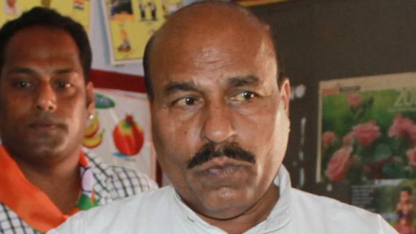 இடைக்கால சபாநாயகர் இடைக்கால சபாநாயகர்