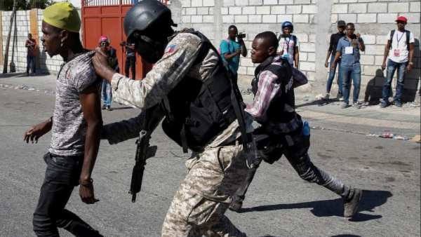 இருவர் கைது இருவர் கைது