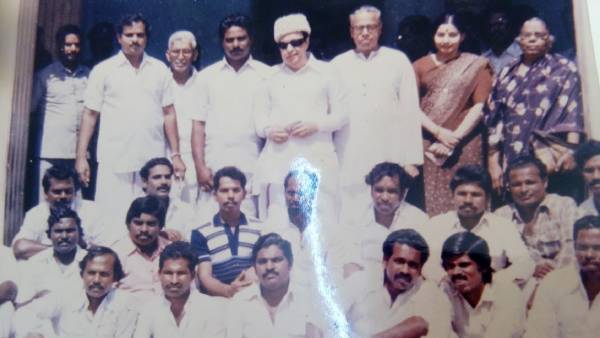ரீல் சுற்றும் சசிகலா 