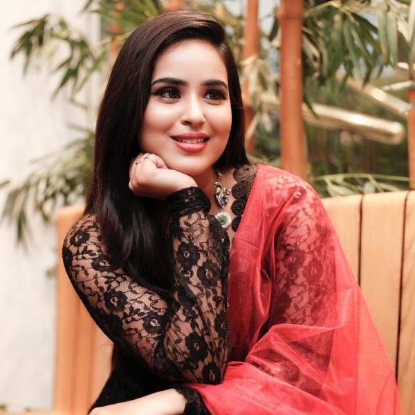 கிடைத்த வாய்ப்பை விடலயே 