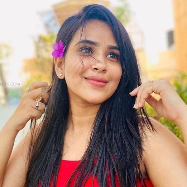 பிள்ளைதாச்சி பெண்னாச்சே 