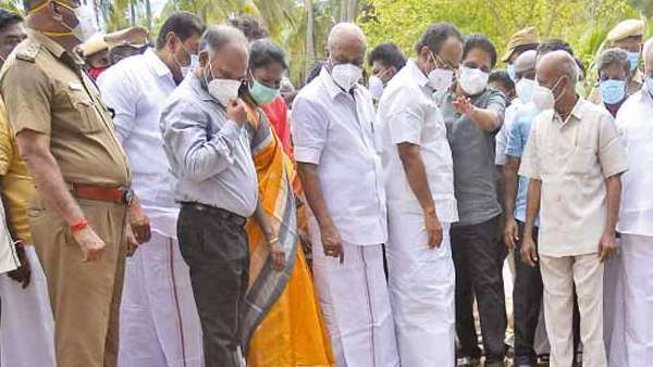 முதுமக்கள் தாழிகள் 