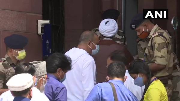 மாநில அந்தஸ்து கோரிக்கை