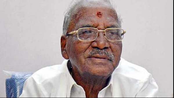 இரண்டாக பிரிந்த அதிமுக 