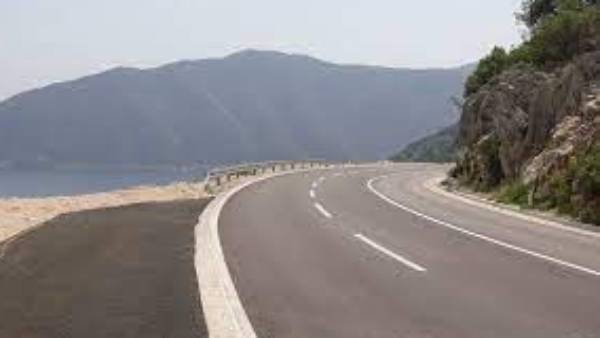 மாண்டினீக்ரோ மாண்டினீக்ரோ