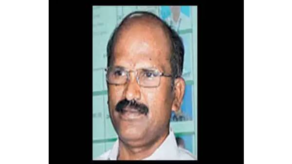 தள்ளாடும் அ.தி.மு.க 