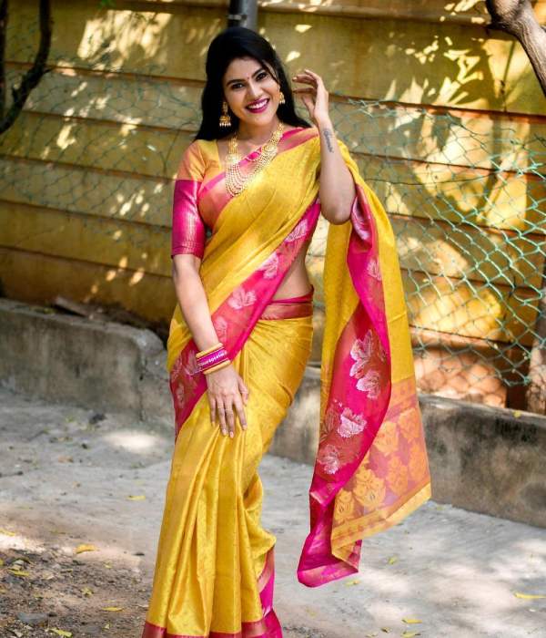 இளைஞர்களின் கனவுக் கன்னி