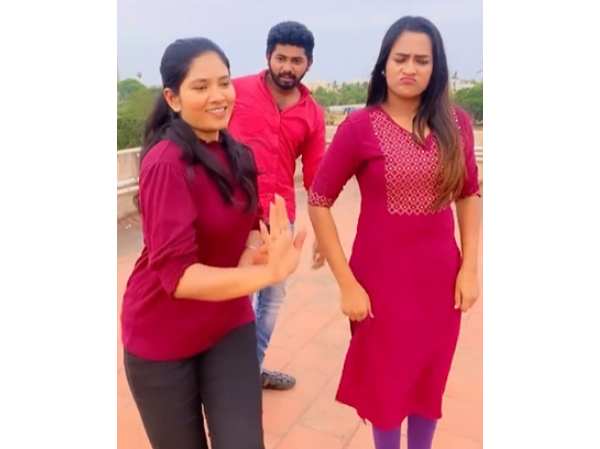 முல்லையும் ஐஸ்வர்யாவும் 