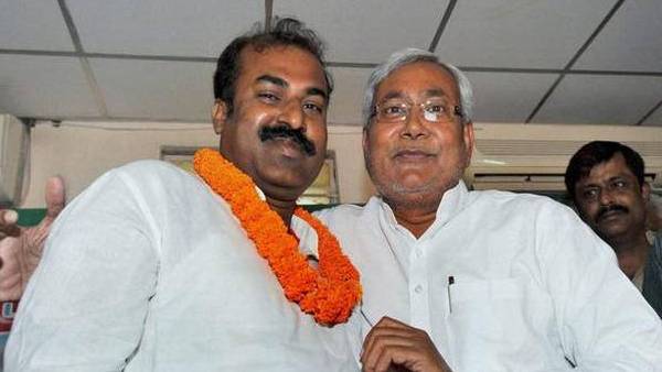 அமைச்சர்கள் அதிருப்தி 