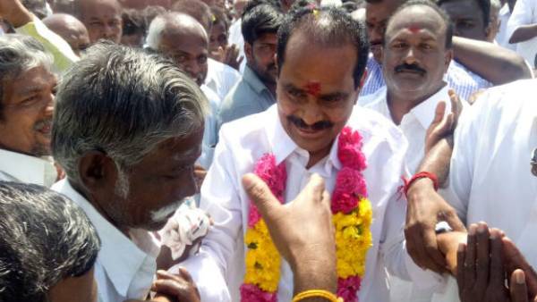 லோக்சபா அதிமுக எம்.பி 