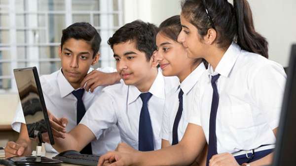 மதிப்பெண்கள் எவ்வளவு 