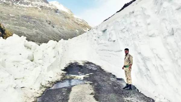 பயப்படமாட்டோம் 