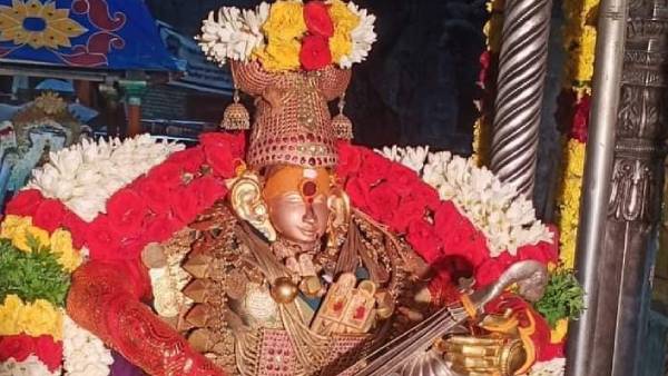 கோவிலுக்குள் அனுமதியில்லை 