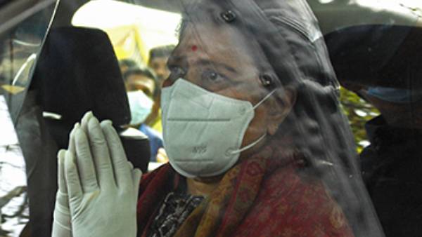 போயஸ் இல்லத்திலிருந்து வெளியேற்றியது சும்மாதான்