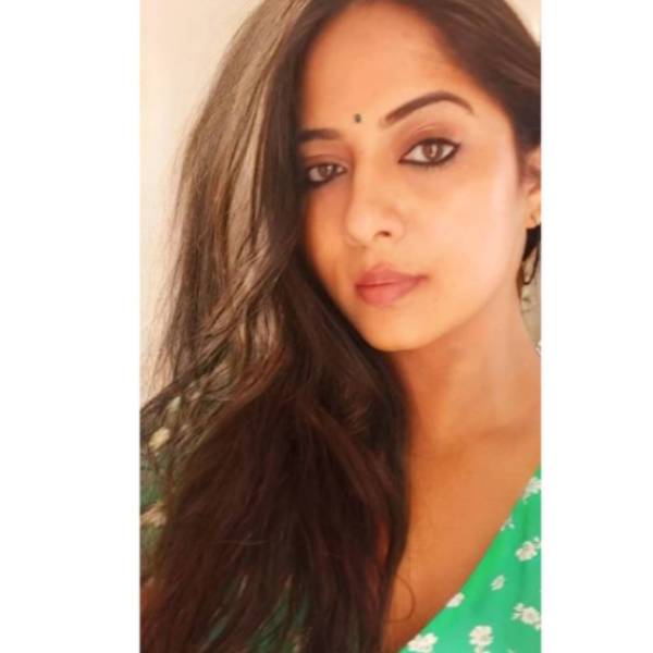 ஹீரோயினா நடிக்கலாமே ஹீரோயினா நடிக்கலாமே