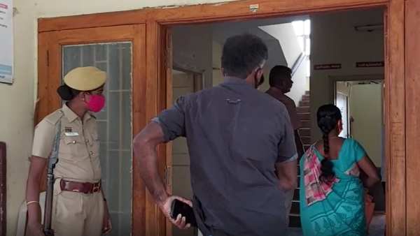 ஊர்க்காவல் படையினர் 