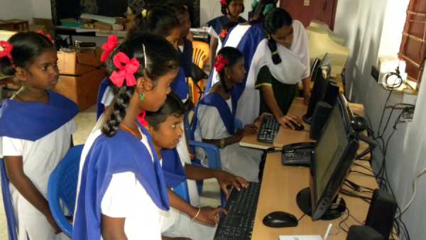 Computer Science teachers demand to State government