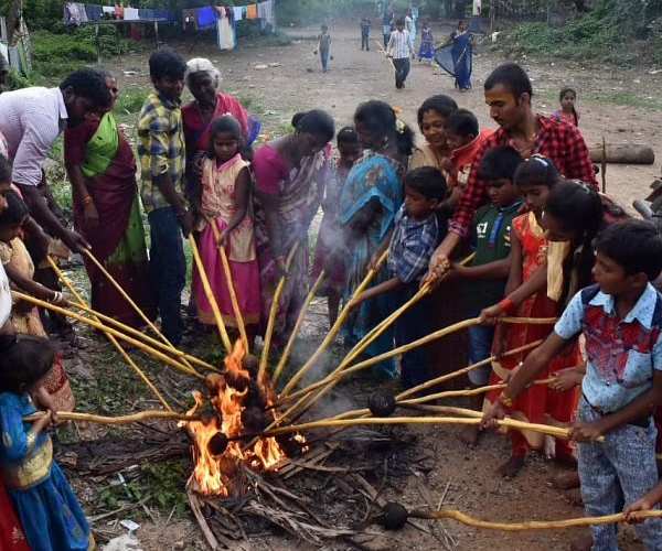 Aadi matha pirappu : Aadi special Vedi Thengai festival celebrates Salem and Erode 