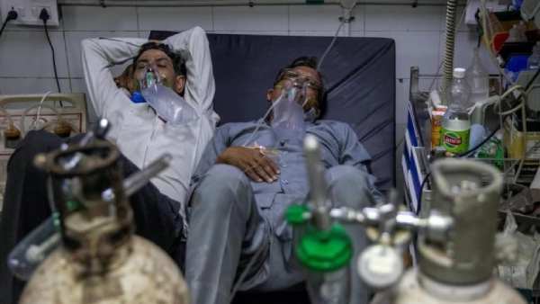 ஆக்சிஜனுக்கு போராட்டம்