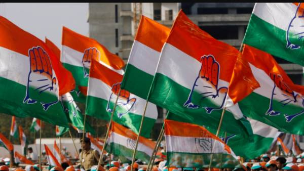 லிங்காயத்து மடாதிபதிகள் போர்க்கொடி