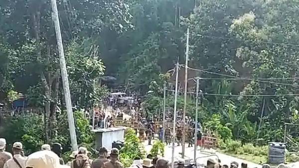 சர்ச்சைக்குரிய ஒப்பந்தங்கள் 