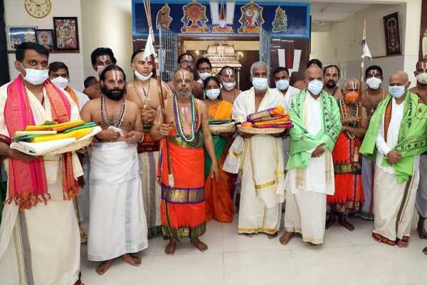 ஏழுமலையானுக்கு கணக்கு 