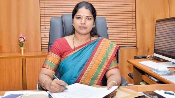 அதிகாரி அதிகாரி