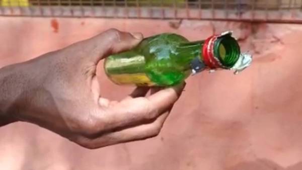 உடைந்த பாட்டில் 