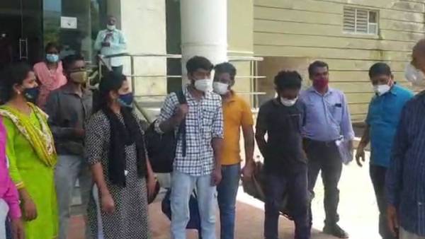 போலி கால் சென்டர் போலி கால் சென்டர்
