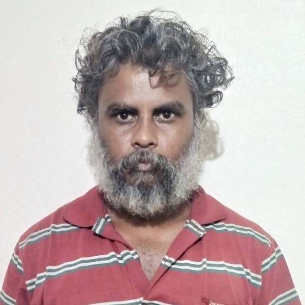 சிறையில் அடைப்பு 