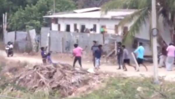 வட மாநில இளைஞர்கள் மீது தாக்குதல் வட மாநில இளைஞர்கள் மீது தாக்குதல்