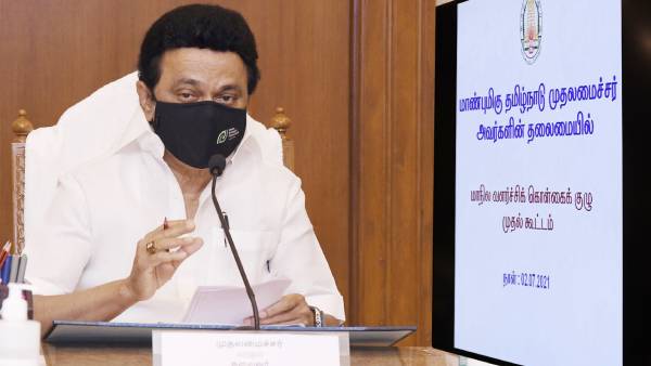 தடுப்பூசிதான் பெரிய கேடயம் தடுப்பூசிதான் பெரிய கேடயம்