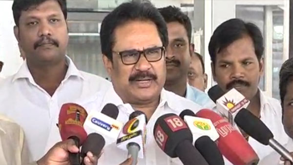 டெல்லியில் முகாமிட்டுள்ள திருநாவுக்கரசர் 