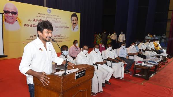 முன்மாதிரி அமைச்சர் முன்மாதிரி அமைச்சர்