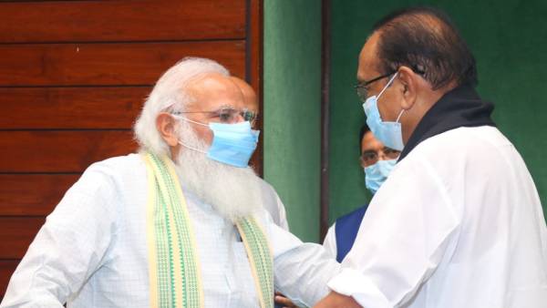 நலம் விசாரித்த மோடி 