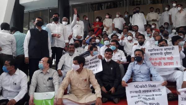 பாஜக எம்.எல்.ஏக்கள் அமளி 