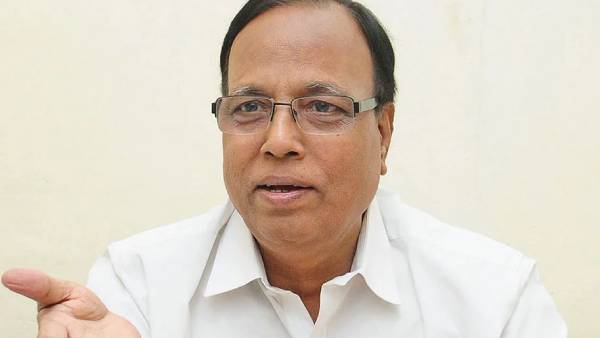 காங்கிரஸ் சார்பில் கோபண்ணா காங்கிரஸ் சார்பில் கோபண்ணா