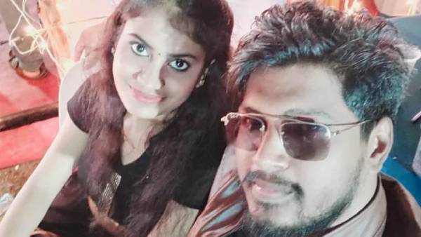 கார்களுடன் போட்டோ கார்களுடன் போட்டோ