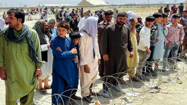 ஆப்கானியர்களின் துயரம் 