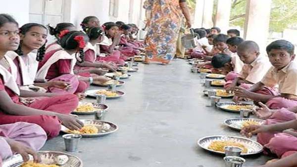 மதிய உணவு திட்டம் 