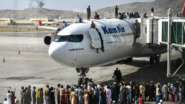 அமெரிக்க விமானம் 